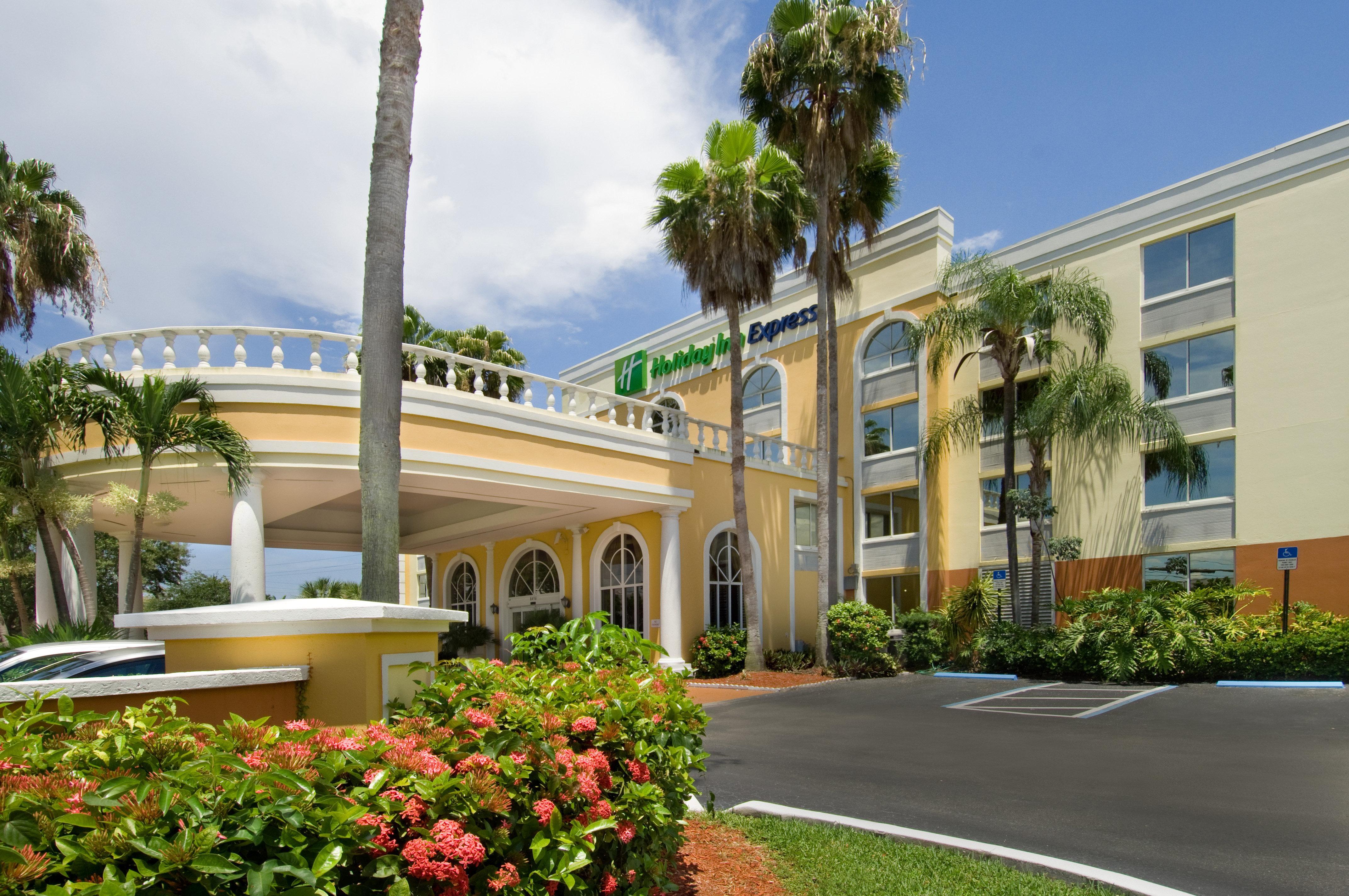 Holiday Inn Express Miami Airport Doral Area, An Ihg Hotel Exterior foto